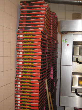 Pizzakartonger